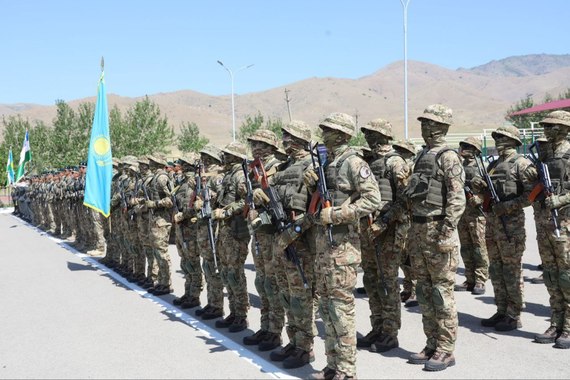 Uzbek Kazakh military units conduct exerecise near Tashkent 3