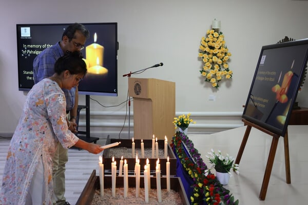 candles laying