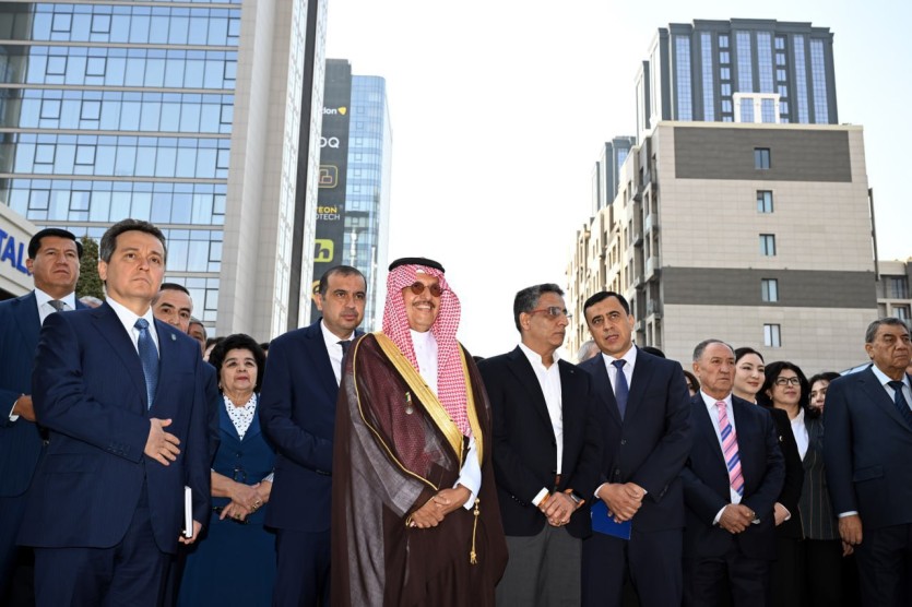 President Miziyoyev lays foundation stone for Tashkent IT park project phase II