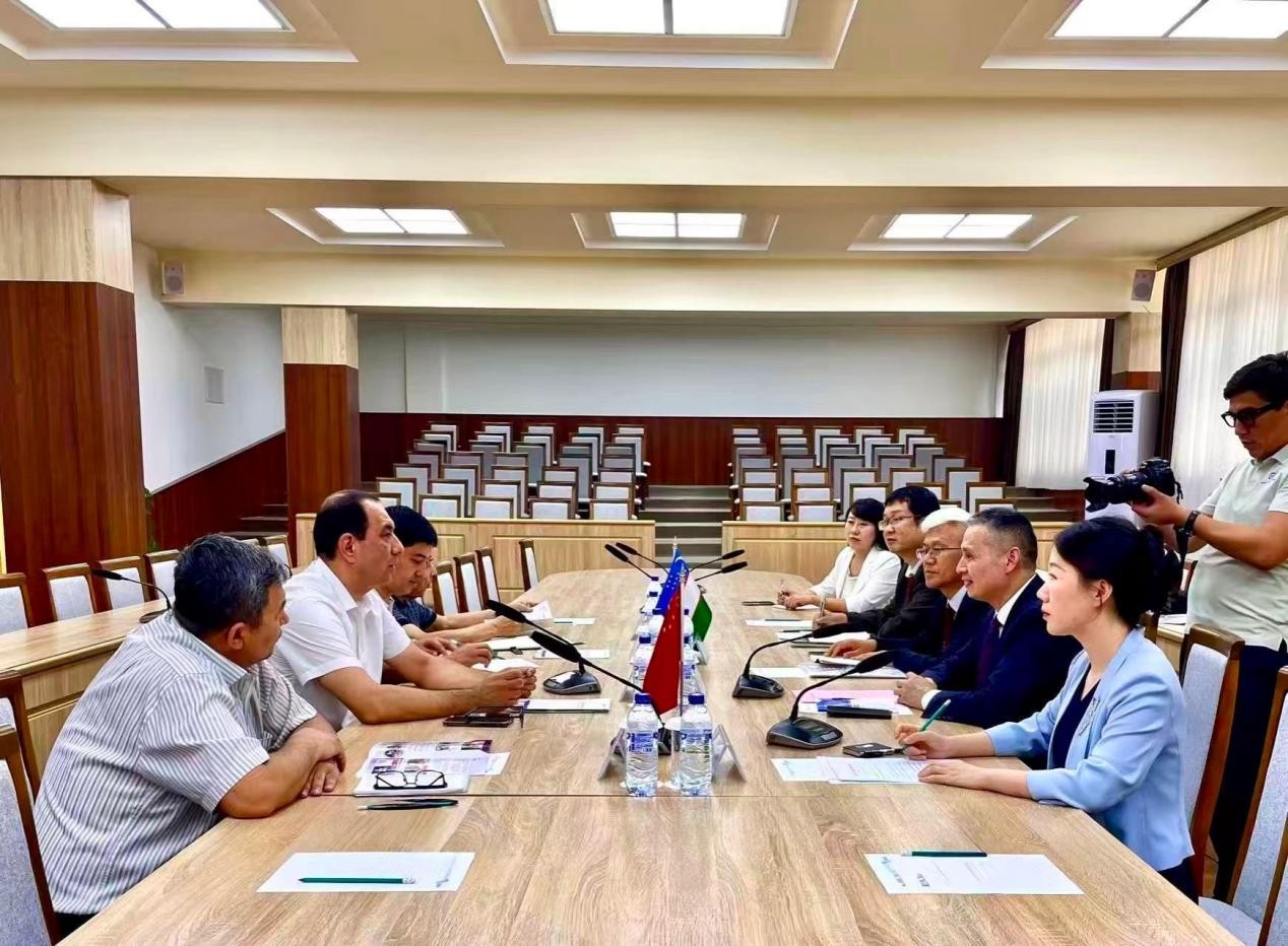 VicePresident Zhu Huanli Leads Delegation 2
